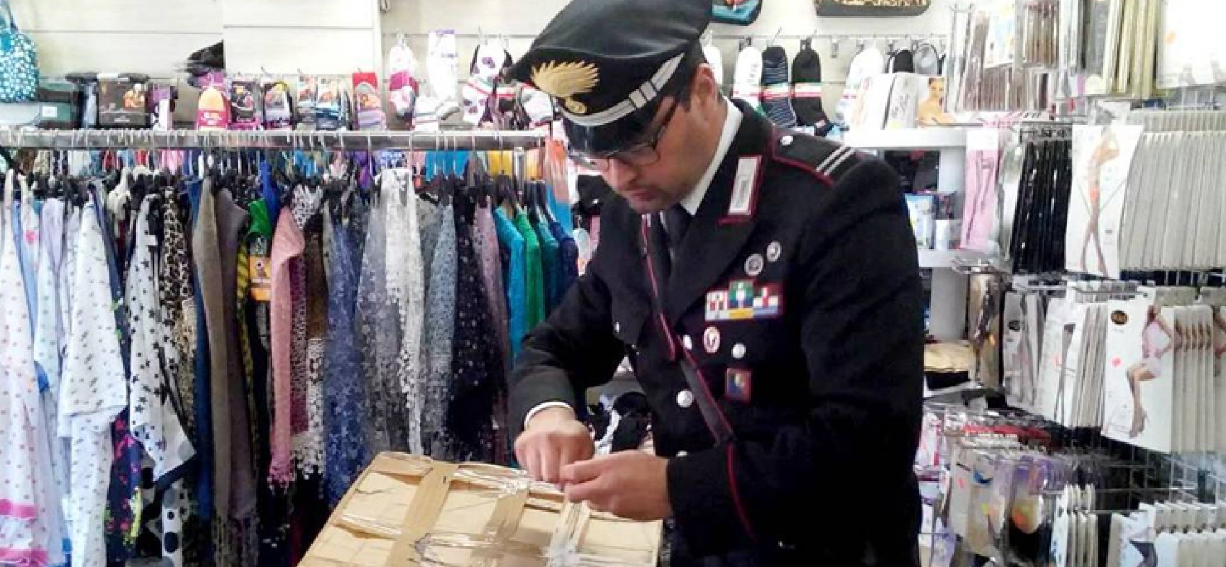 Articoli senza marchio “Ce”, maxi sequestro dei Carabinieri in negozi cinesi di Bisceglie e Trani