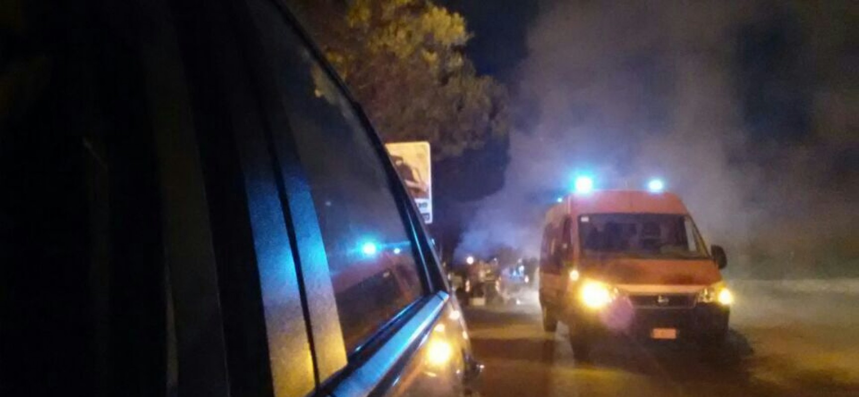 Incendio di un cassonetto su Via G.Bovio sedato dai volontari dell’O.E.R.