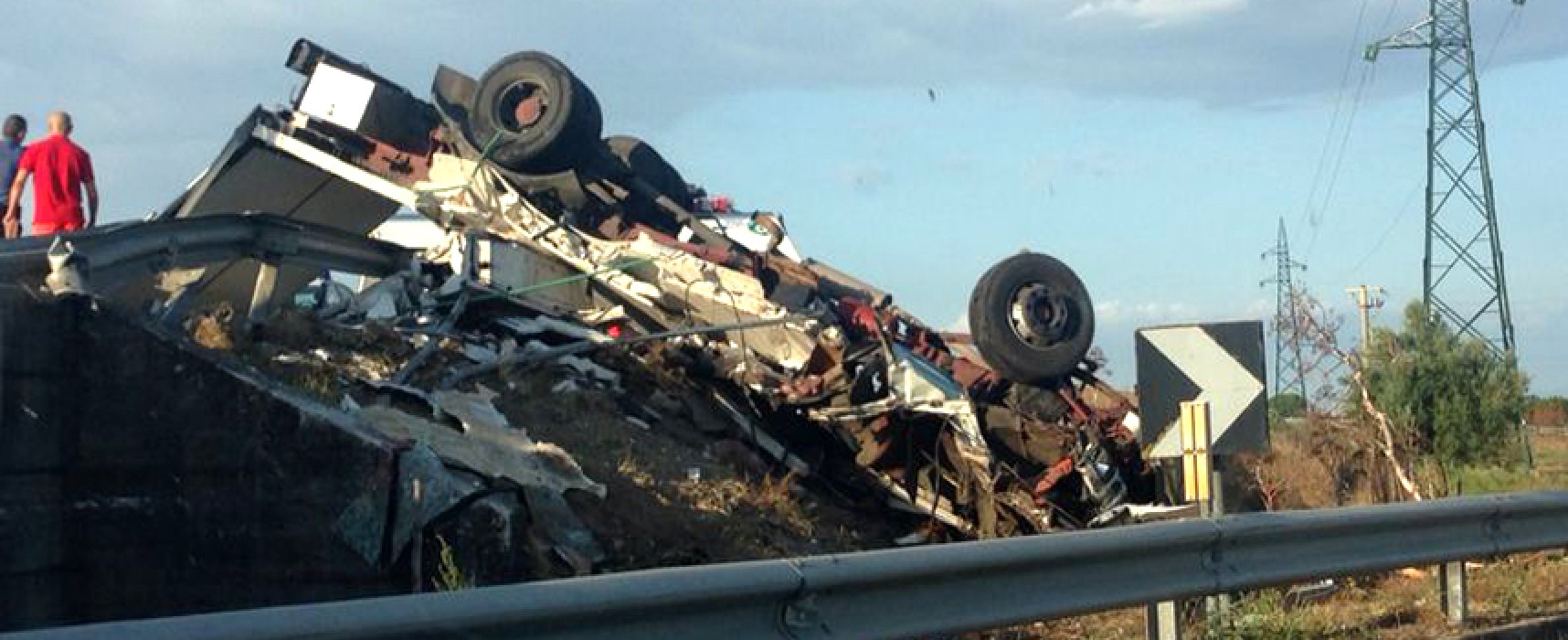 Morti due autotrasportatori biscegliesi in un grave incidente stradale vicino Taranto