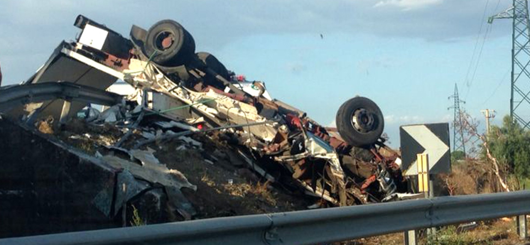 Morti due autotrasportatori biscegliesi in un grave incidente stradale vicino Taranto