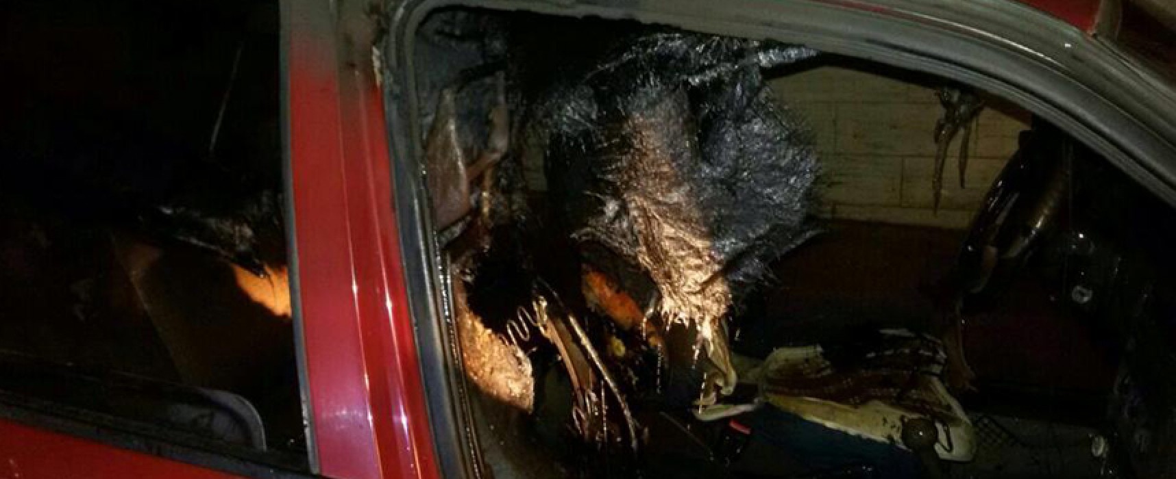 Auto incendiata nella notte tra sabato e domenica, pronto l’intervento dell’OER / FOTO