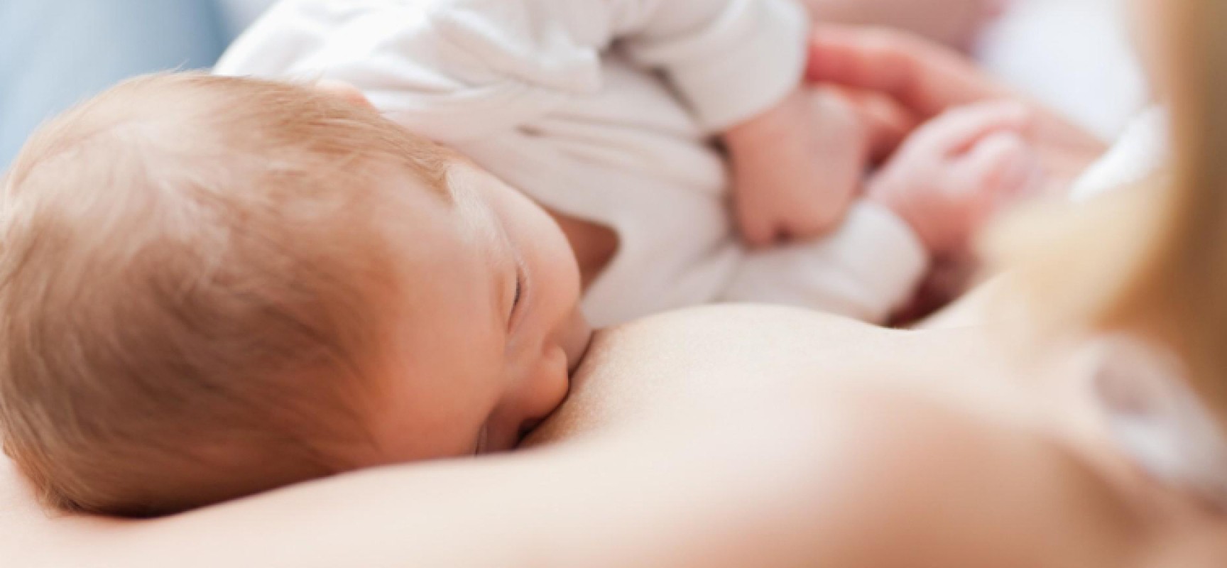 Mente Interattiva, l’importanza dell’allattamento per mamma e bambino