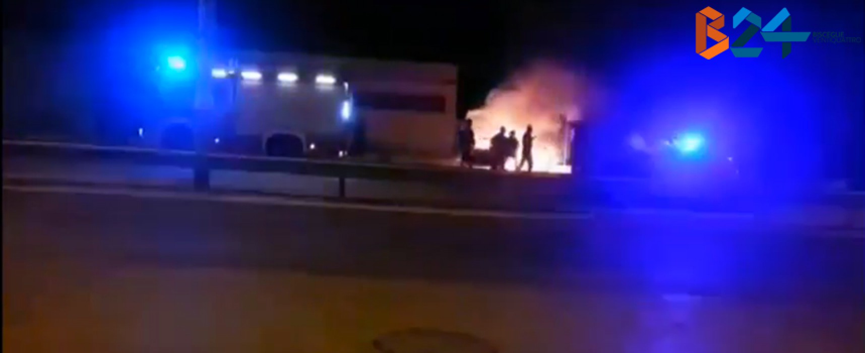 Rubano un’auto, si schiantano e scappano: bloccati dai Carabinieri due ragazzi / VIDEO incendio