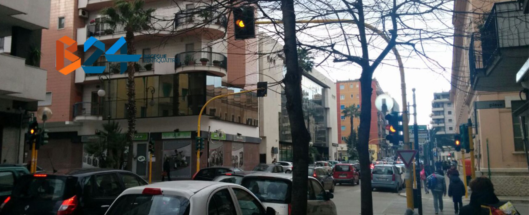 Semafori dell’incrocio via Piave – via Vittorio Veneto spenti da 5 giorni, terza volta dall’inizio 2015