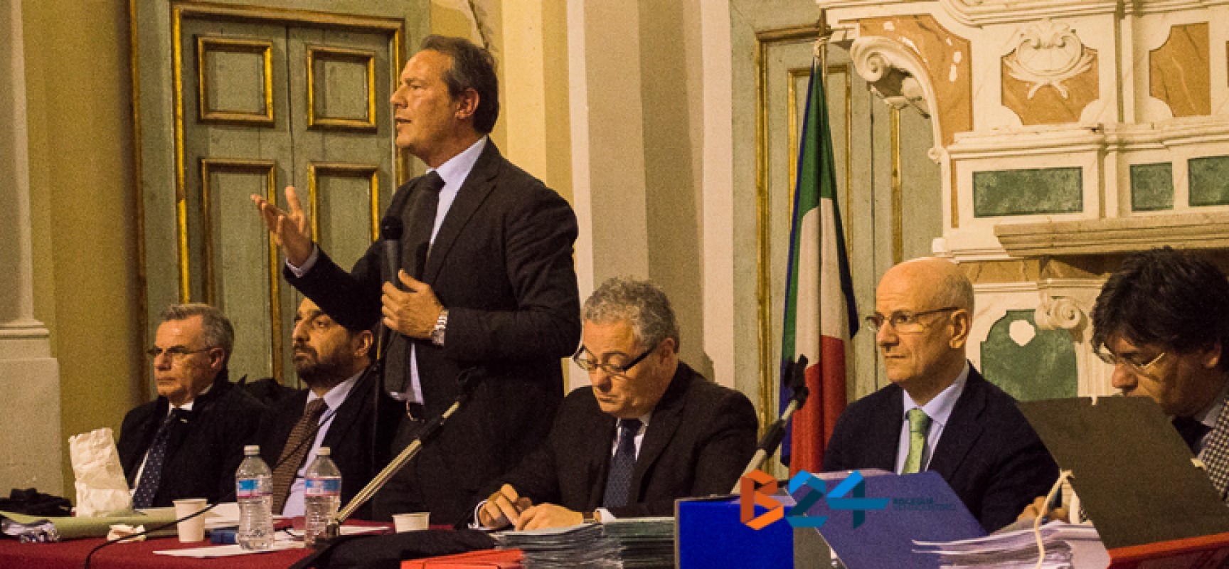 Consiglio comunale, tengono banco Tari e debiti fuori bilancio, scontro Napoletano-Casella