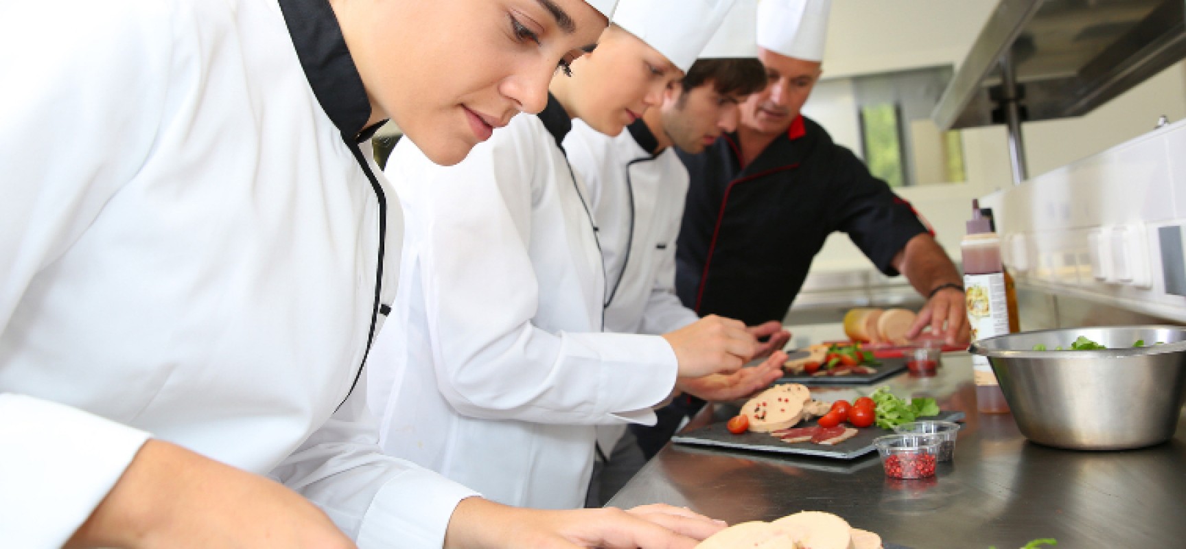 IRSEA, terminato il percorso di formazione “Operatore della ristorazione – servizi di sala e bar”