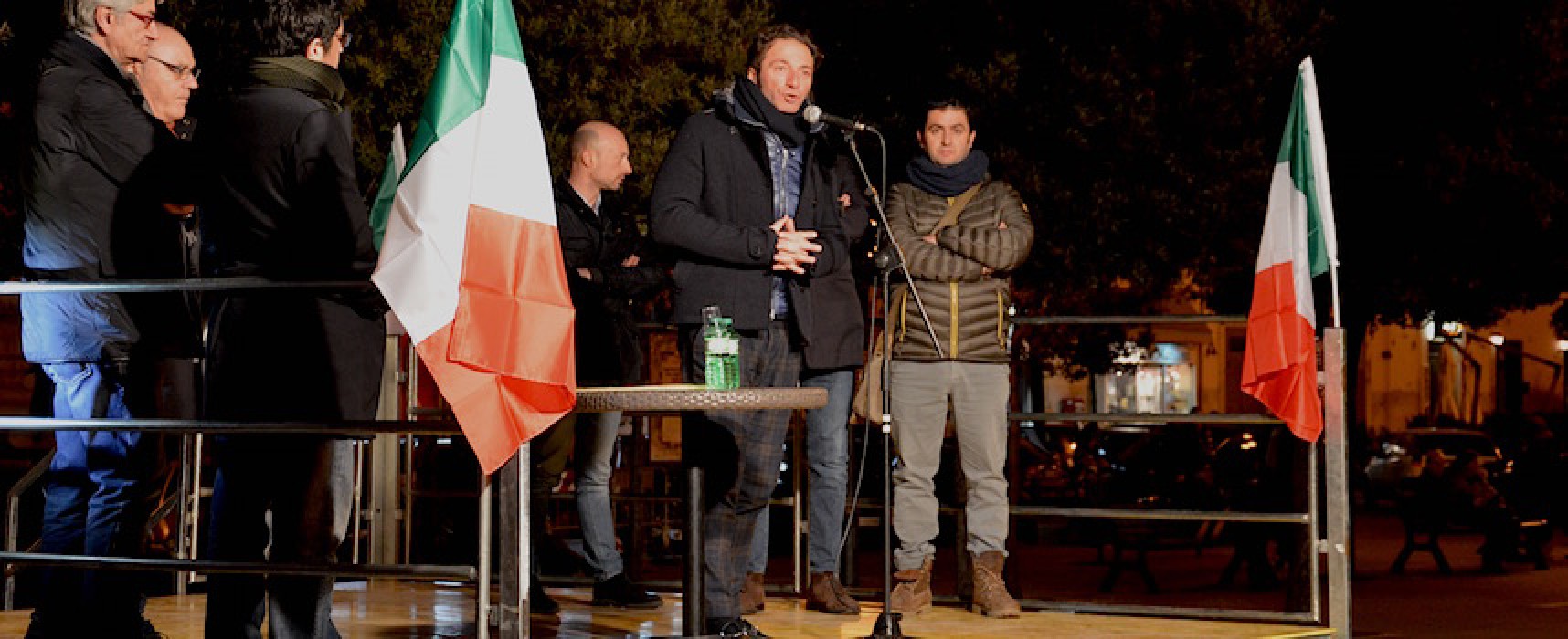 Gianni Casella in piazza: “Bisceglie svergognata dalla bramosia di potere di Spina”