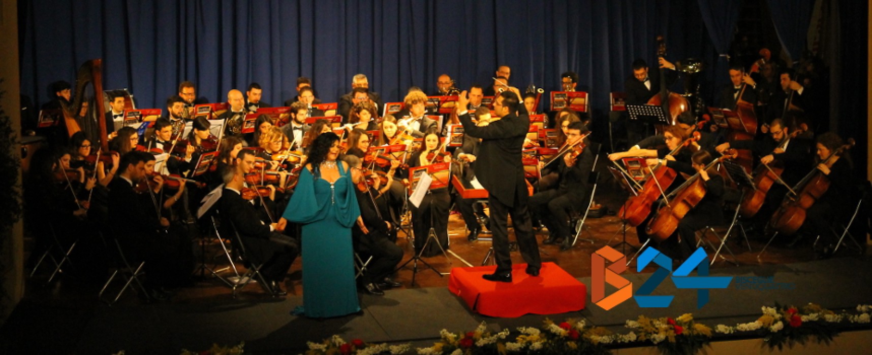 L’orchestra “Biagio Abbate” convince il pubblico del Politeama. E stasera si replica / FOTO