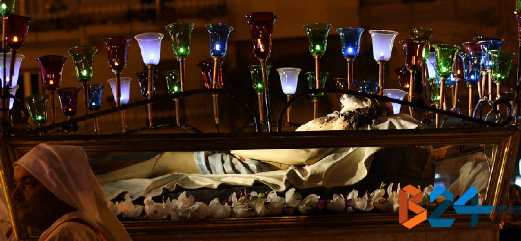 Venerdì santo, storia e tradizione della processione serale dei misteri