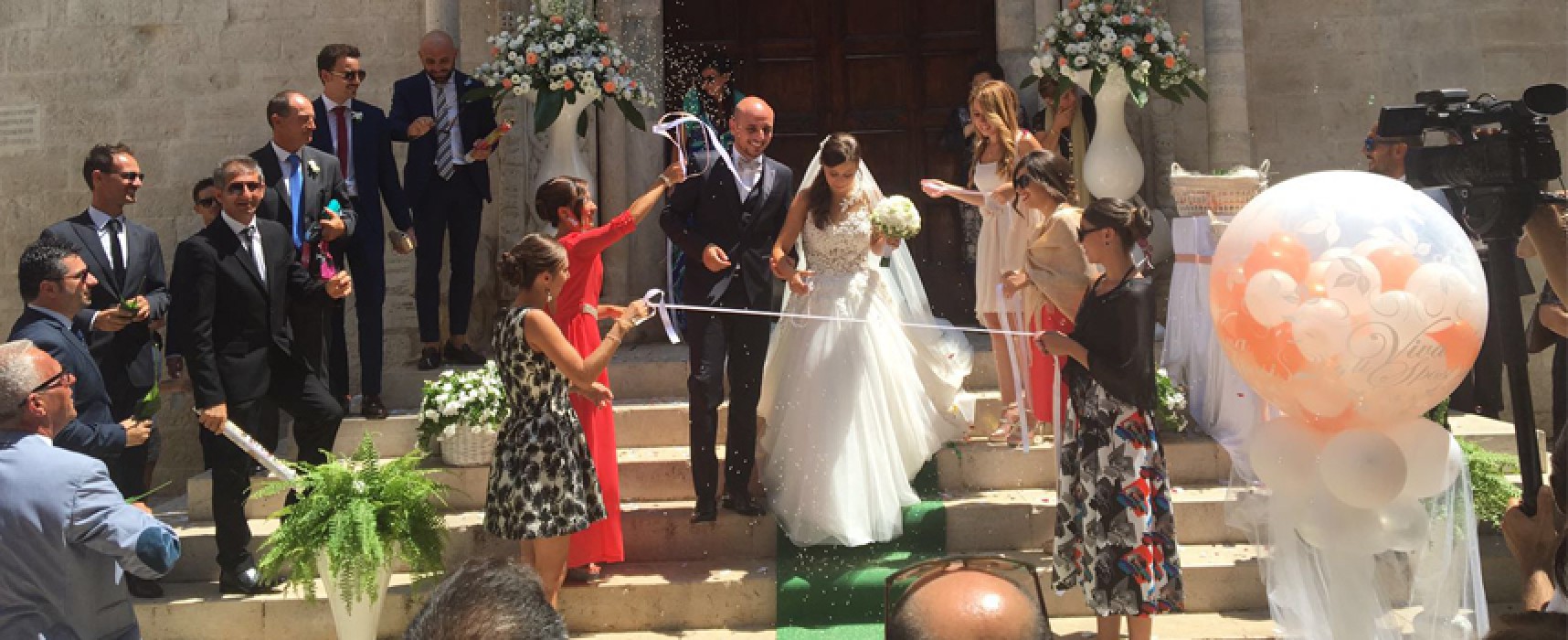 Alessandro e Vanessa sposi… e da Siena arrivano gli auguri “Aquilini” / VIDEO