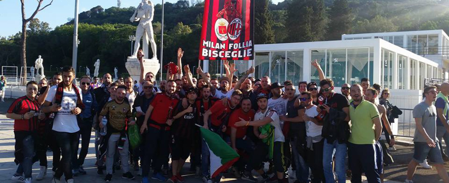 Bisceglie conquista il “San Siro”, club Milan Follia sul periodico rossonero in occasione del derby