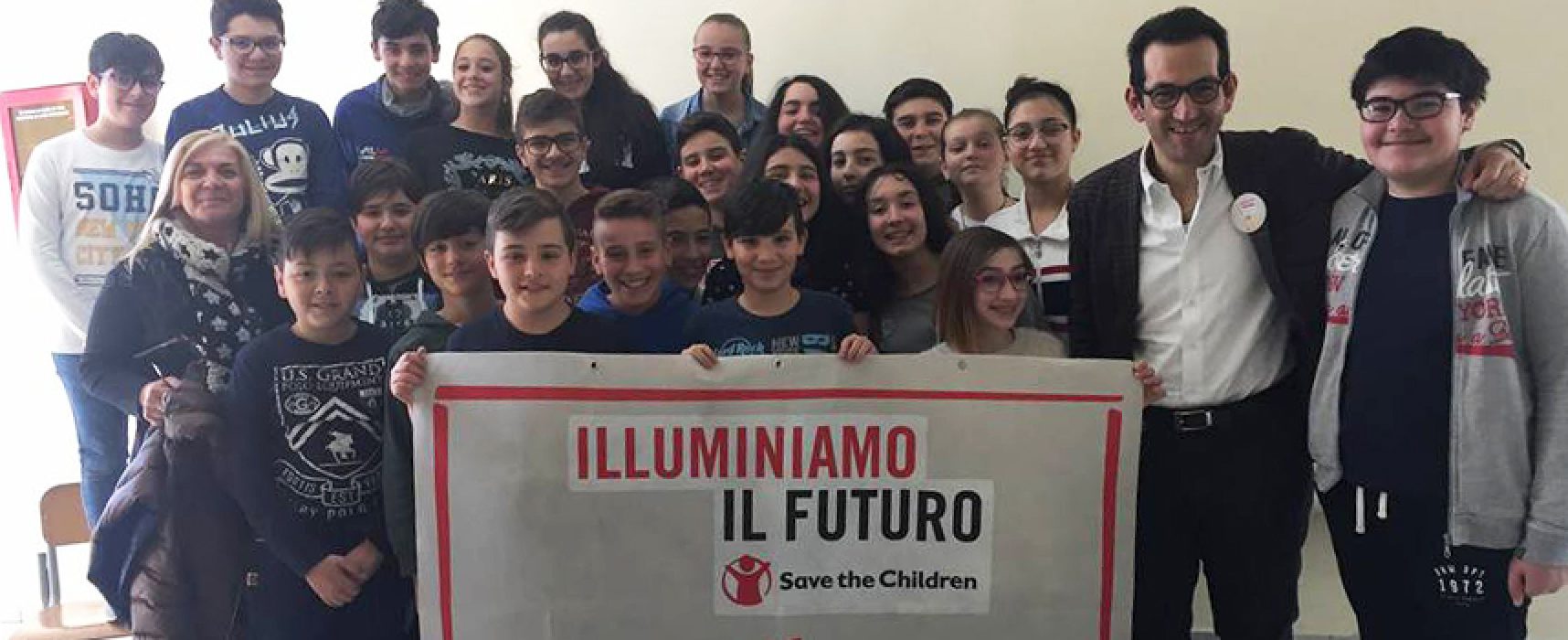 Conclusa la campagna “Illuminiamo il futuro”, le attività degli alunni della Monterisi / FOTO