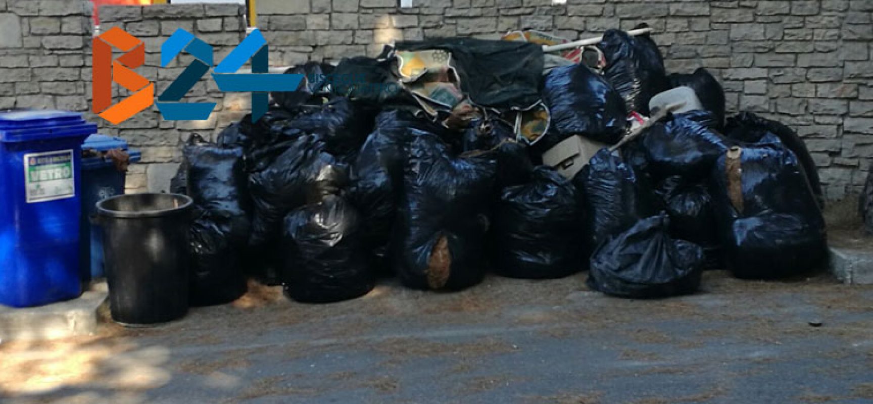 Viale Ponte Lama: nuova catasta di rifiuti a tempo di record dopo la pulizia