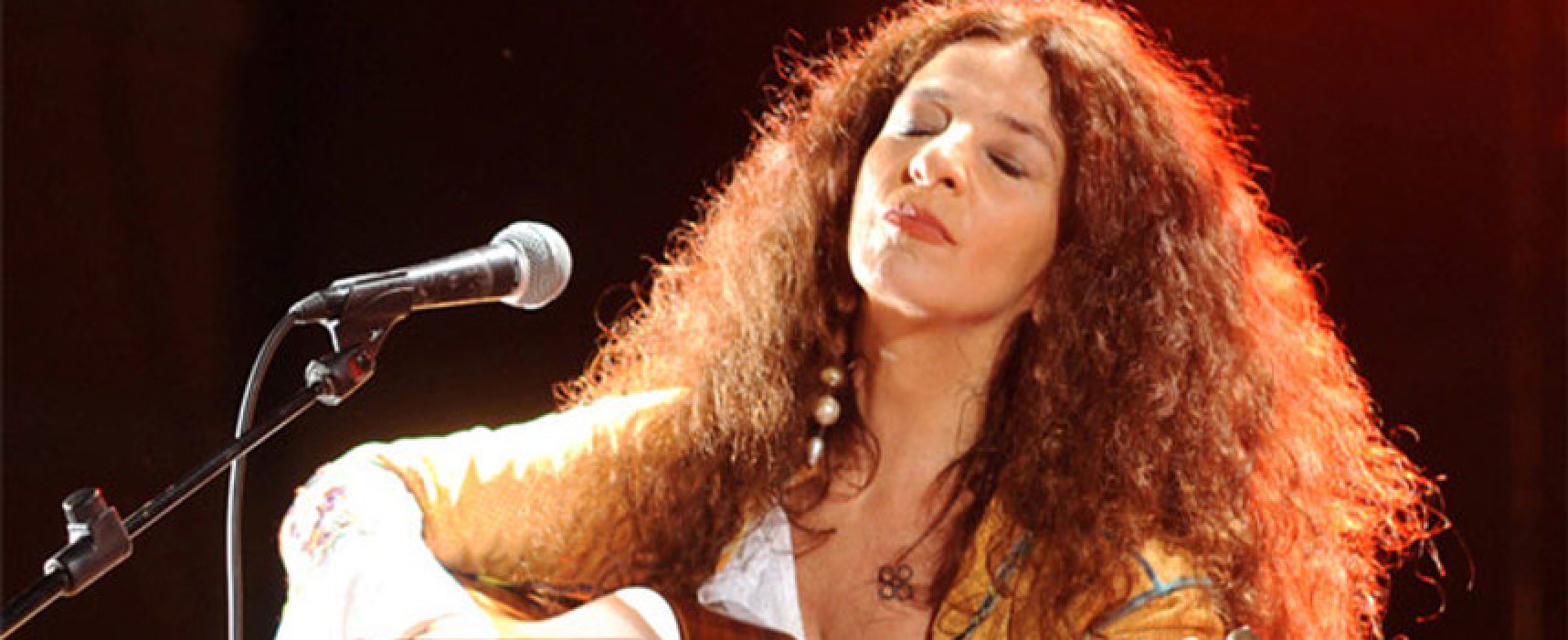 Teresa De Sio canta Pino Daniele a Bisceglie, evento gratuito