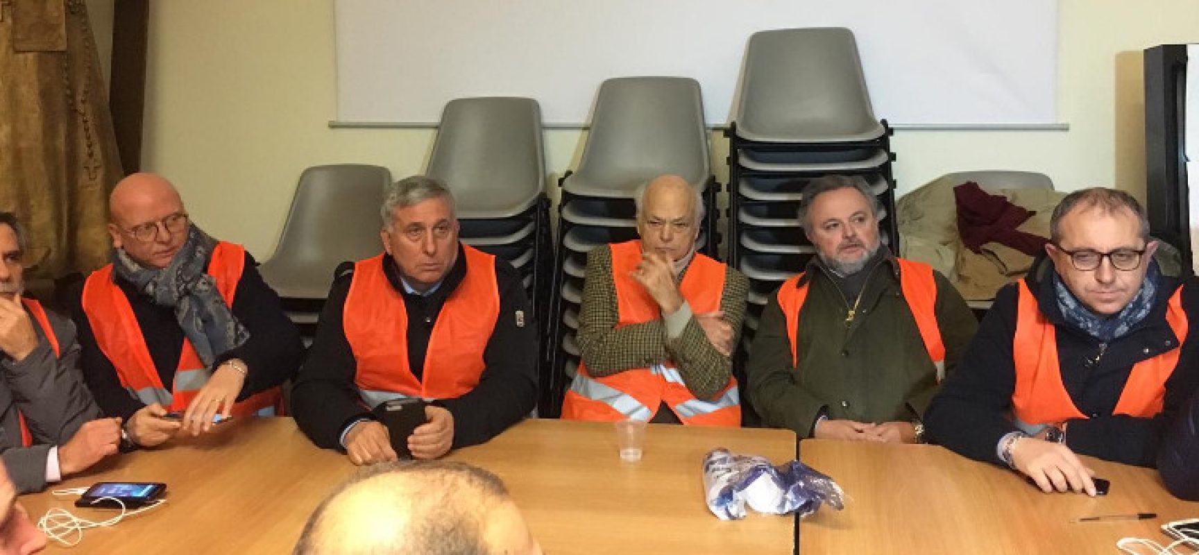 Gilet arancioni incontrano il Ministro Centinaio a Roma