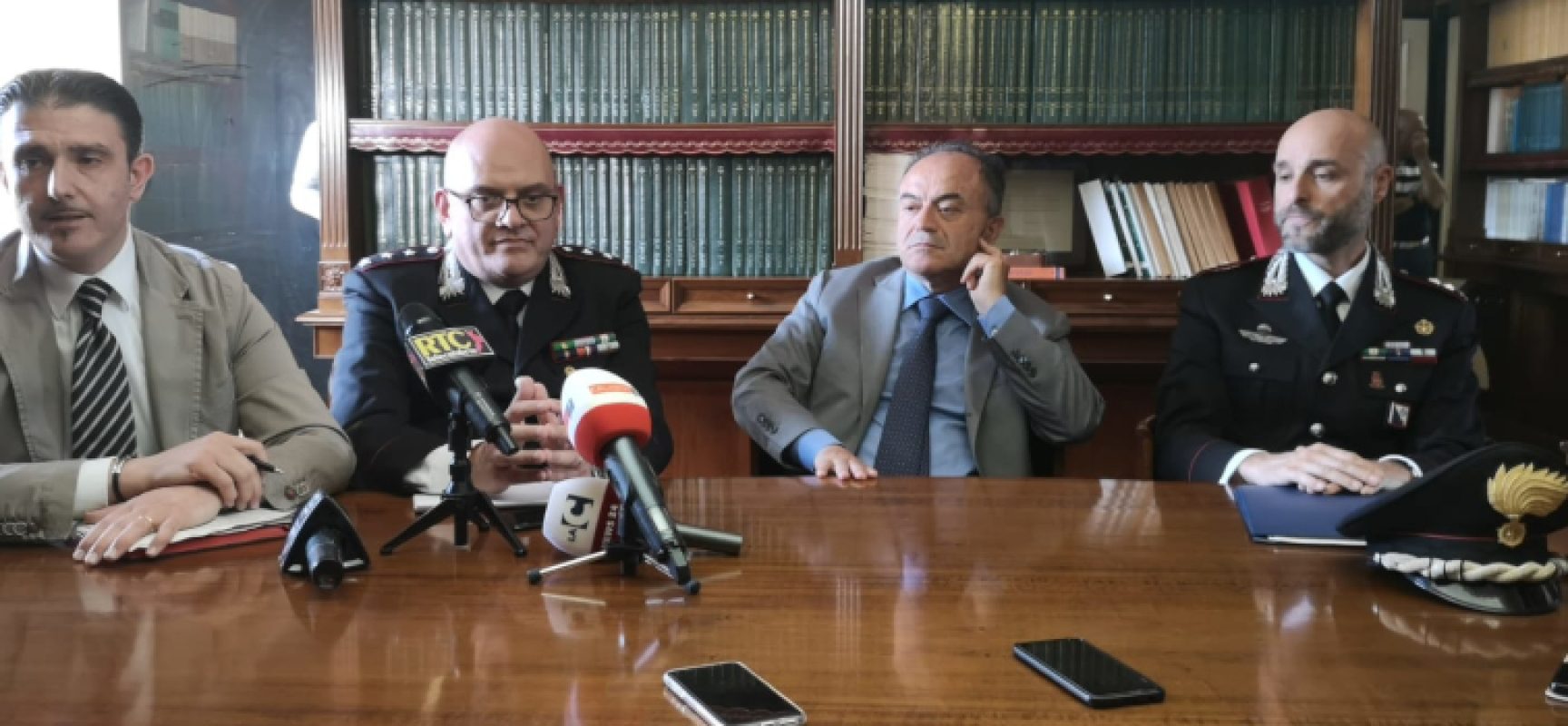 Carcere Cosenza come “albergo” per detenuti, due agenti arrestati, offesa memoria Sergio Cosmai