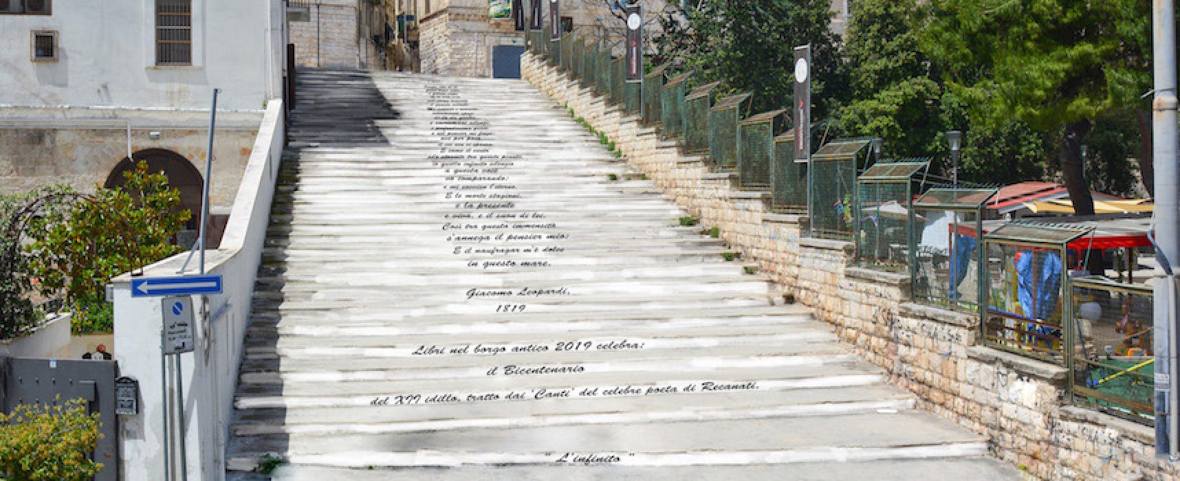 Libri nel Borgo Antico, la scalinata di via Porto sarà decorata con i versi di Leopardi