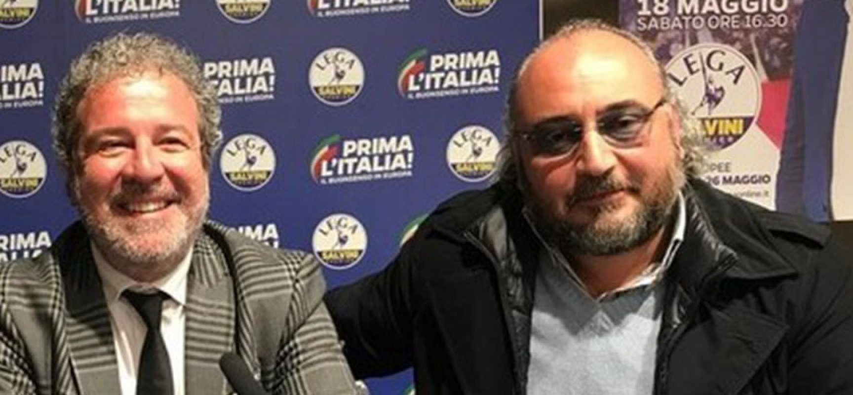 Raccolta firme della Lega Bat  in favore di Matteo Salvini