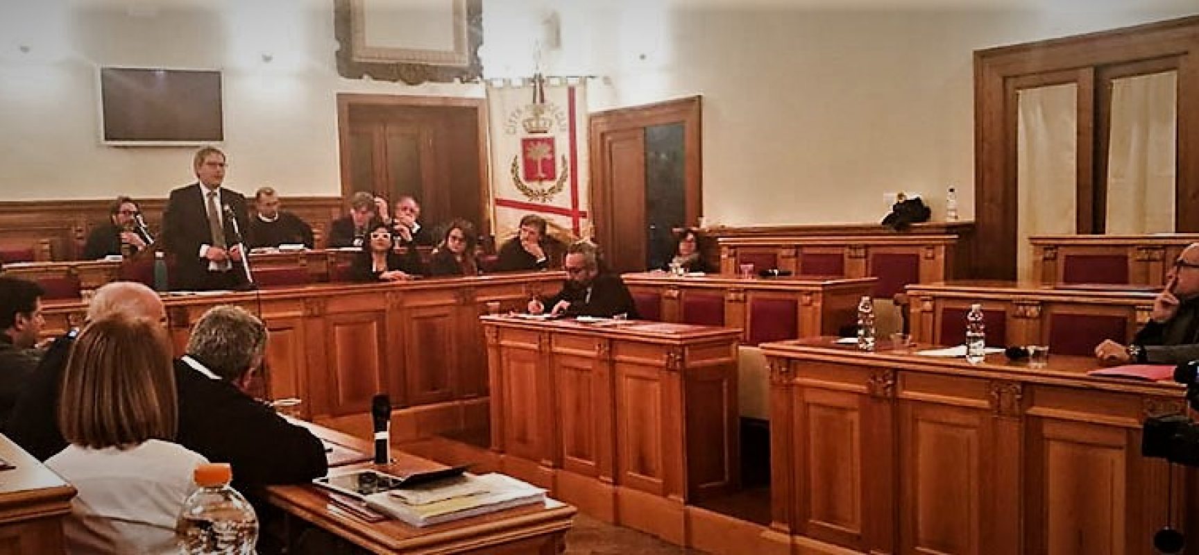 Consiglio comunale: discussi emendamenti aggiornamento Dup, cittadinanza onoraria a Liliana Segre