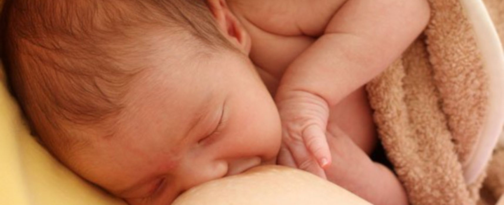 “Tutte le mamme hanno il latte”: ad Abbraccio alla Vita si parlerà di allattamento al seno