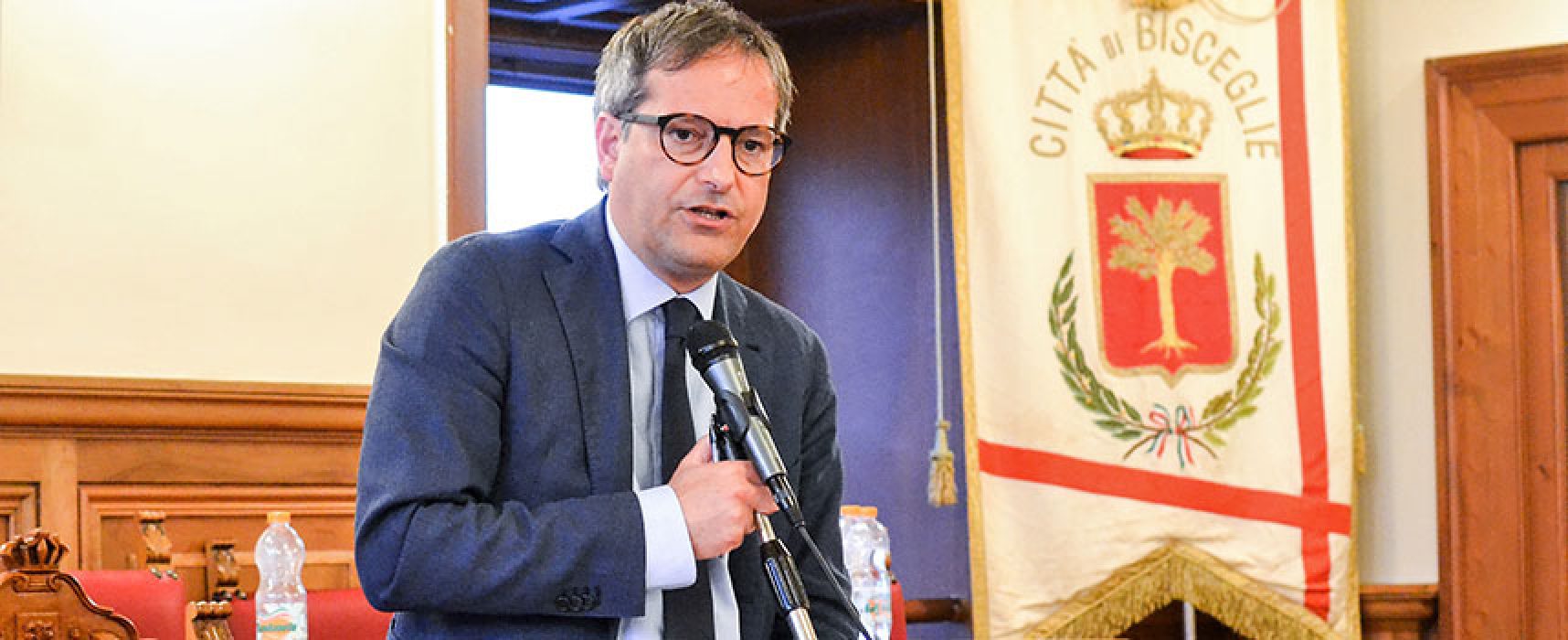 Solidarietà del sindaco Angarano a Francesco Boccia: “Ferma condanna per simili atti”