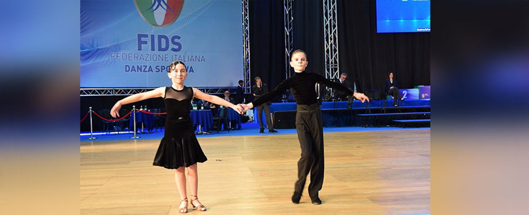 Medaglia d’argento ai Campionati Italiani di danza sportiva per il biscegliese Samuel Venosi
