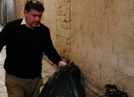 Borgo Natale, Silvestris: “Lavoro volontari non può essere rovinato da quattro zozzoni” / VIDEO