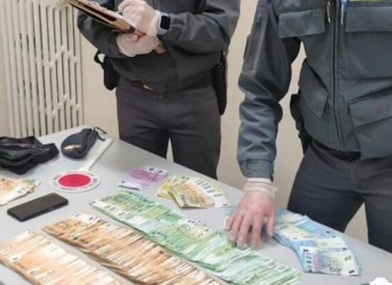 Spaccio droga, arrestato un uomo e sequestrati 57mila euro in contanti nella sua casa biscegliese