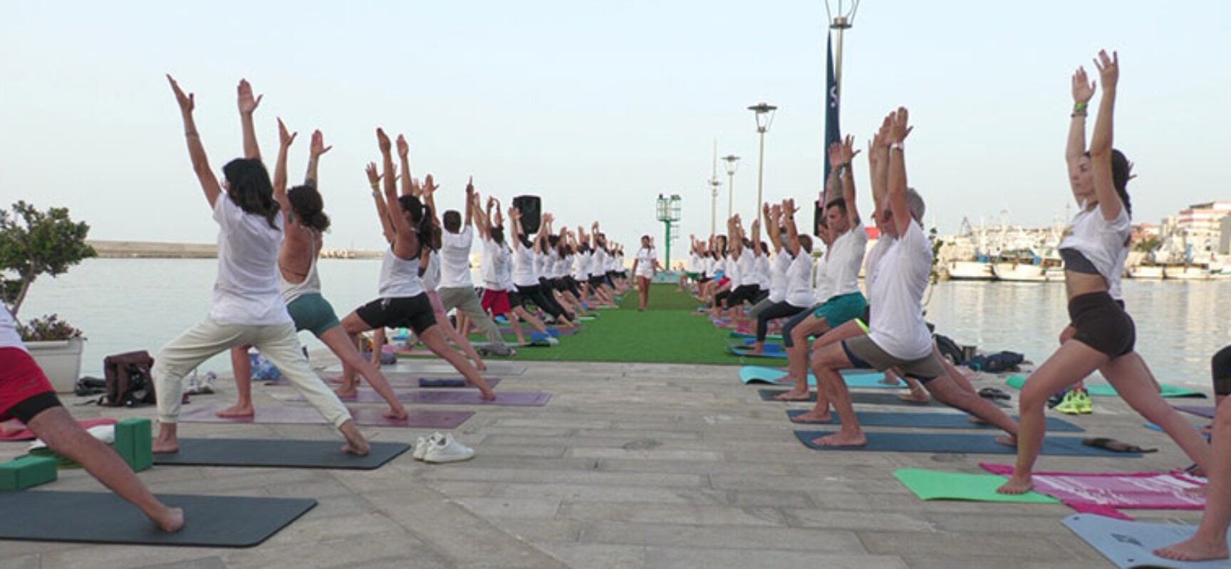 Grande successo di partecipazione per la Giornata Internazionale dello Yoga 2023 / VIDEO