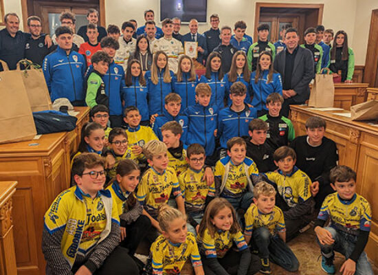La Nazionale Italiana di Ciclocross accolta in Sala Consiliare a Bisceglie